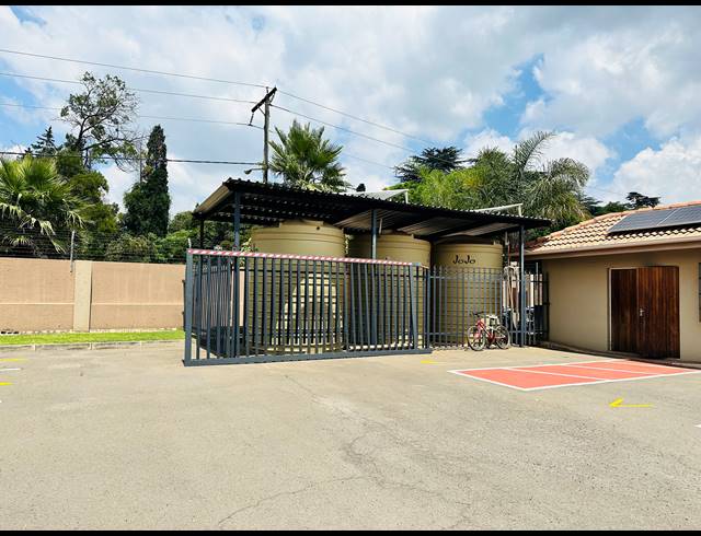 2 BEDROOM APARTMENT FOR SALE IN BRENTWOOD PARK